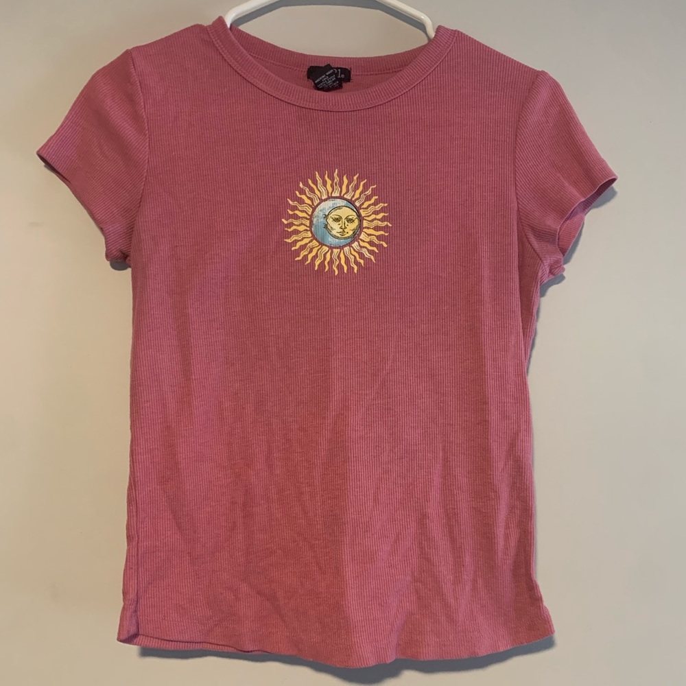 Rue21 pink graphic moon tee